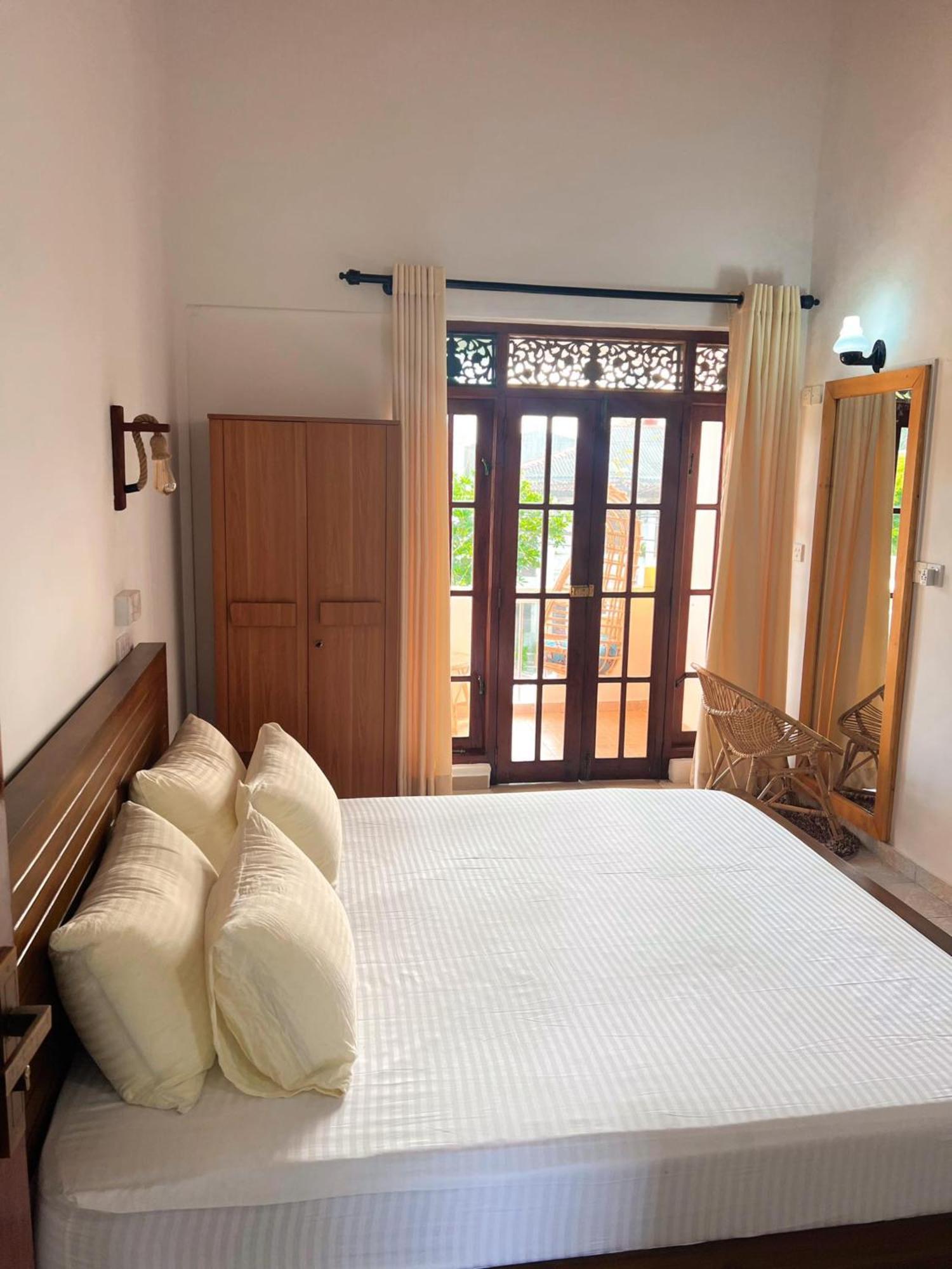 Hummus Hostel Hikkaduwa Extérieur photo